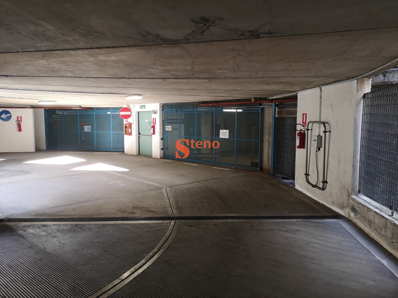 Garage-Box auto-Posto auto Imperia